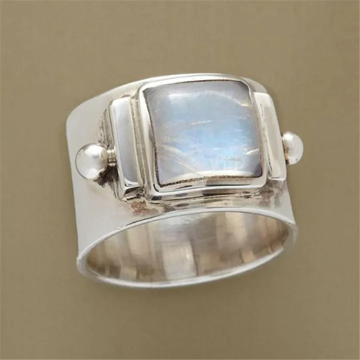Vintage ring with cubic moon crystal