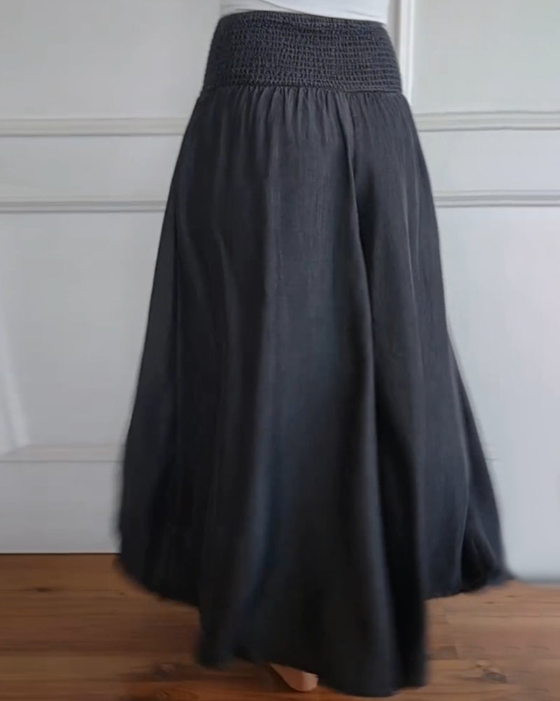 - Pants with elastic waistband