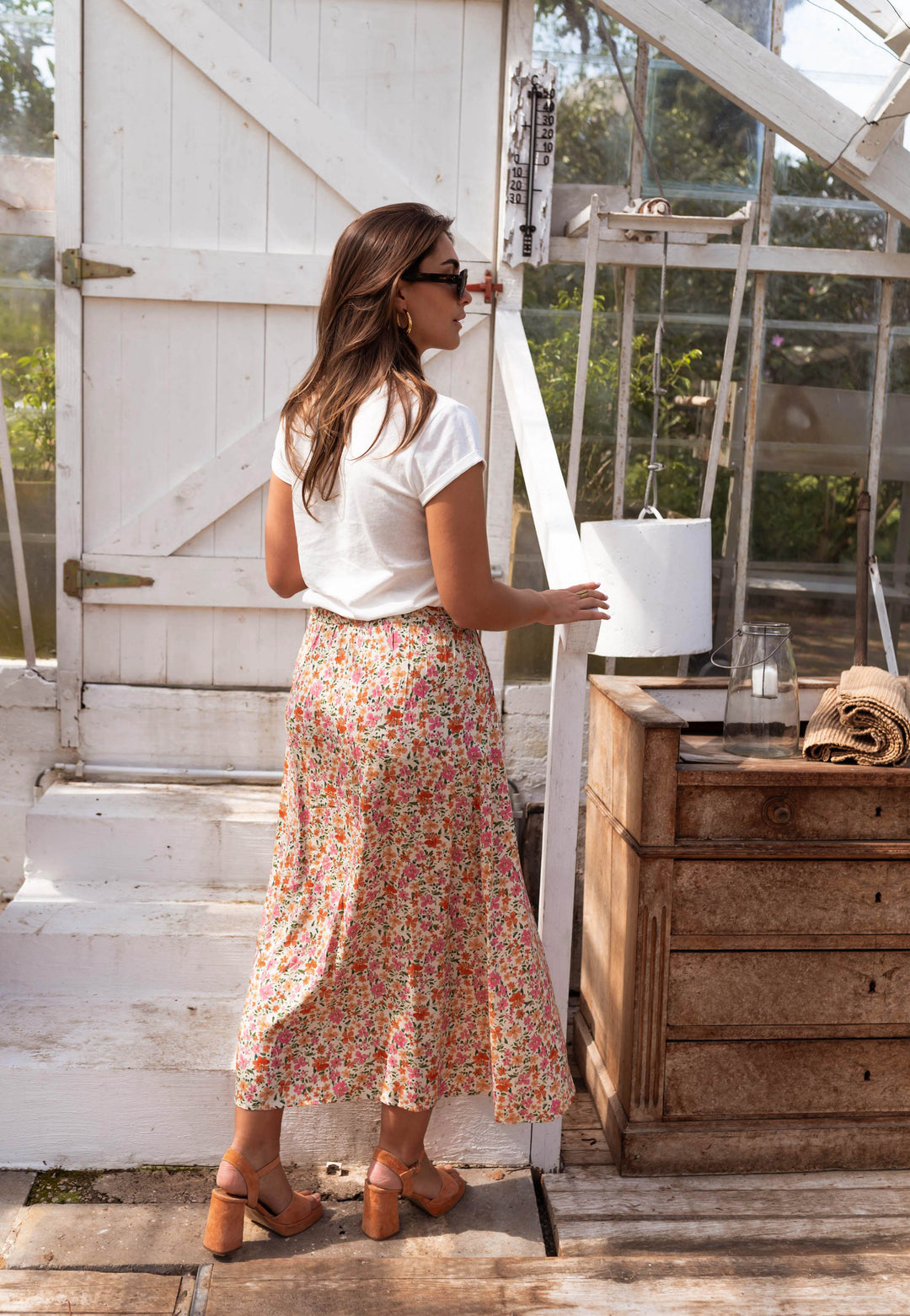 LIA | THE AIRY SLIT SKIRT