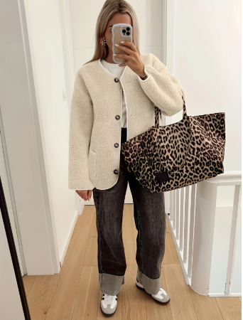 Lillia | The Fleece Button Jacket