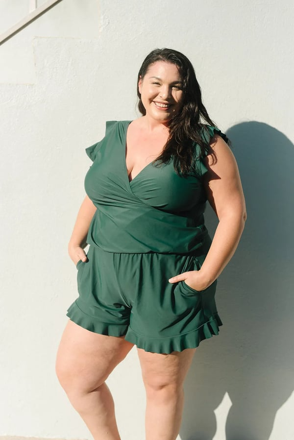 Agnieszka – Ruffled swimsuit with bust support